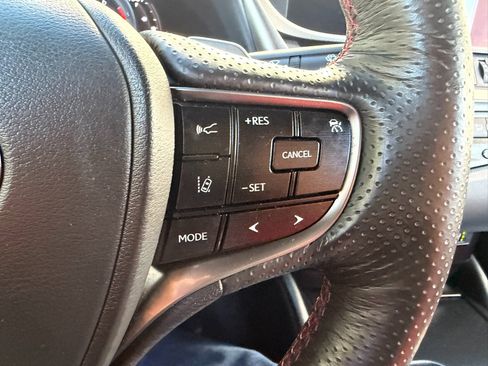 Used 2019 Lexus ES 350 F Sport image 32