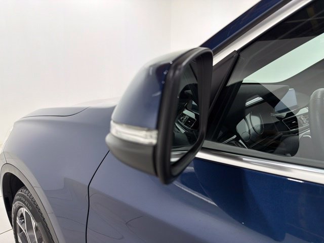 Used 2022 BMW X1 xDrive28i w/ Convenience Package AWD/4WD image 9