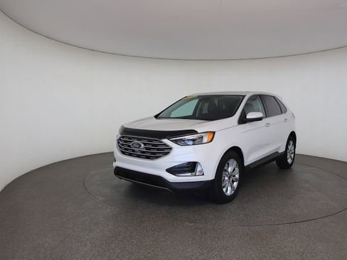 Used 2024 Ford Edge Titanium w/ Equipment Group 301A AWD/4WD image 9