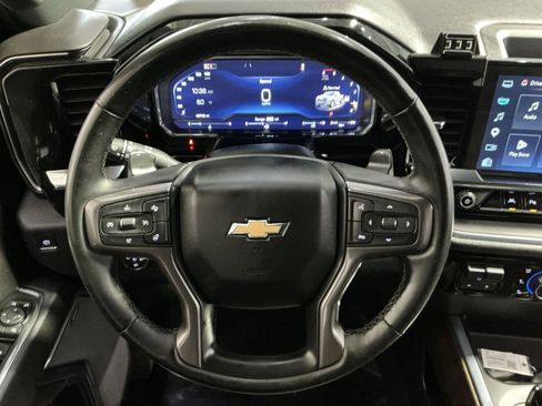 Used 2024 Chevrolet Silverado 1500 High Country AWD/4WD image 17