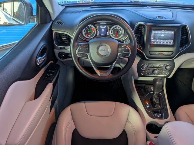 Used 2021 Jeep Cherokee Latitude Plus w/ Sun & Sound Group FWD image 13