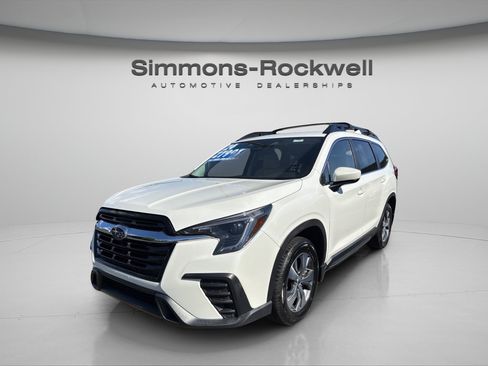 Used 2024 Subaru Ascent Premium w/ Convenience Package AWD/4WD image 2