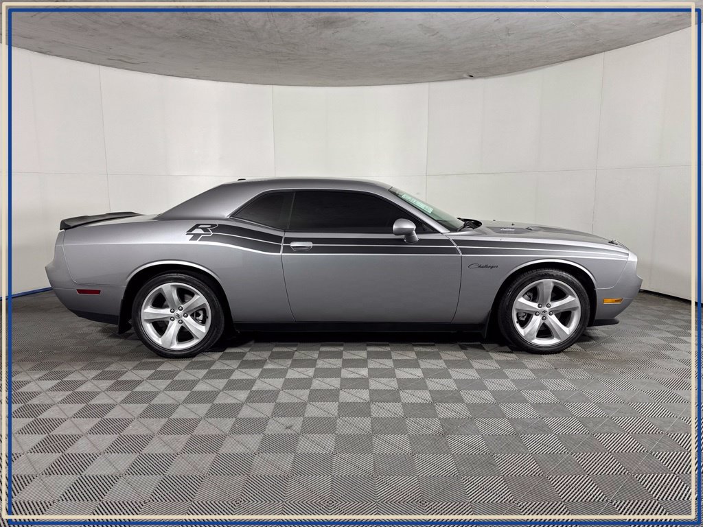 Used 2014 Dodge Challenger R/T w/ Sound Group II RWD image 7