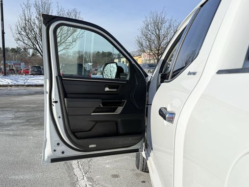Used 2022 Toyota Tundra Limited image 27