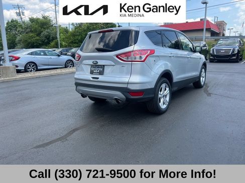 Used 2016 Ford Escape SE FWD image 8