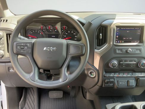 New 2026 Chevrolet Silverado 1500 Custom Trail Boss AWD/4WD image 10