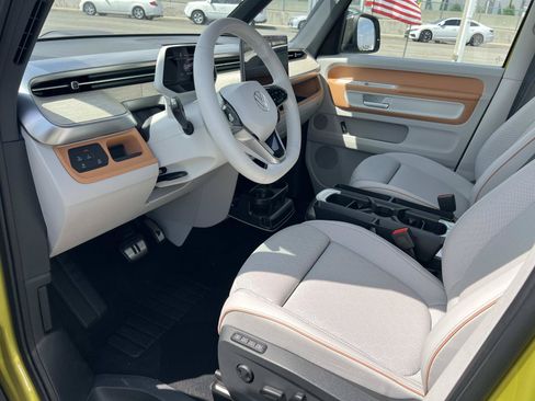 New 2025 Volkswagen ID. Buzz 1st Edition AWD/4WD image 5