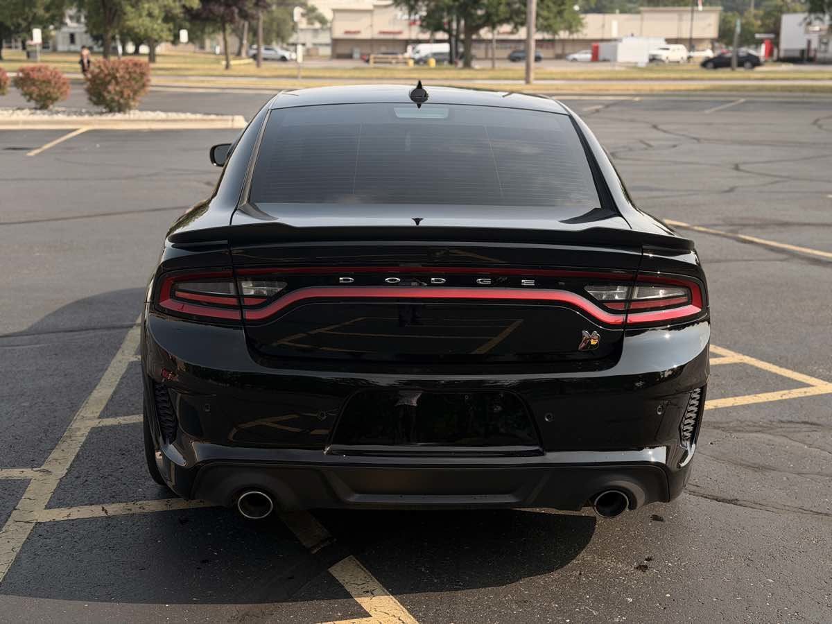 Used 2020 Dodge Charger Scat Pack RWD image 6
