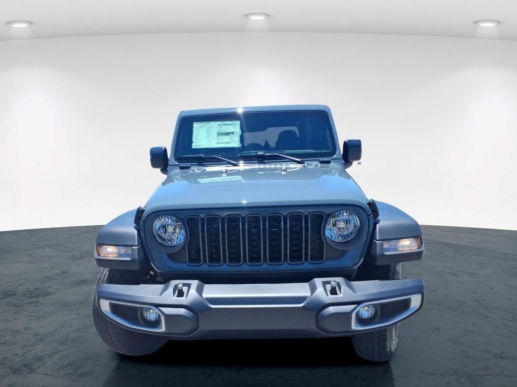 New 2026 Jeep Gladiator Sport AWD/4WD image 4
