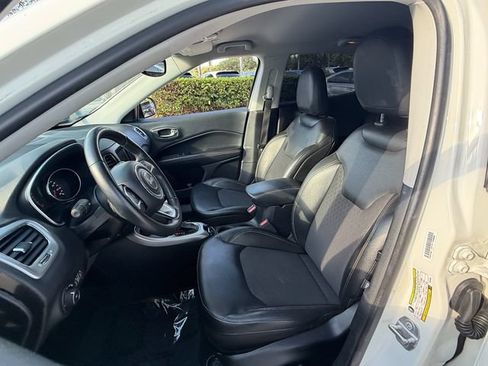 Used 2018 Jeep Compass Latitude w/ Popular Equipment Group AWD/4WD image 12