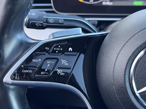 Used 2024 Mercedes-Benz GLE 450e 4MATIC image 30