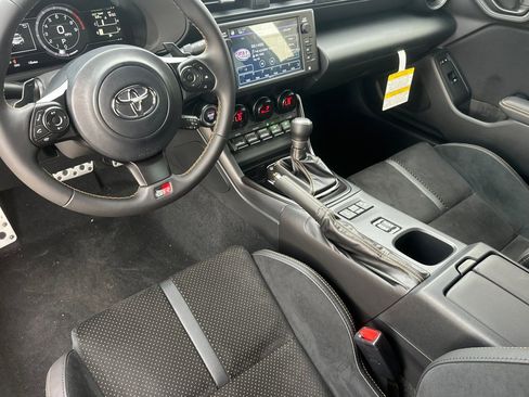 New 2026 Toyota GR86 YUZU Limited image 12