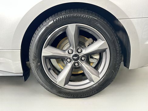 Used 2017 Ford Mustang Coupe image 11