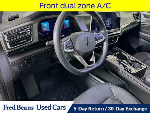 Used 2024 Volkswagen Atlas Cross Sport SE w/ Panoramic Sunroof Package AWD/4WD image 12