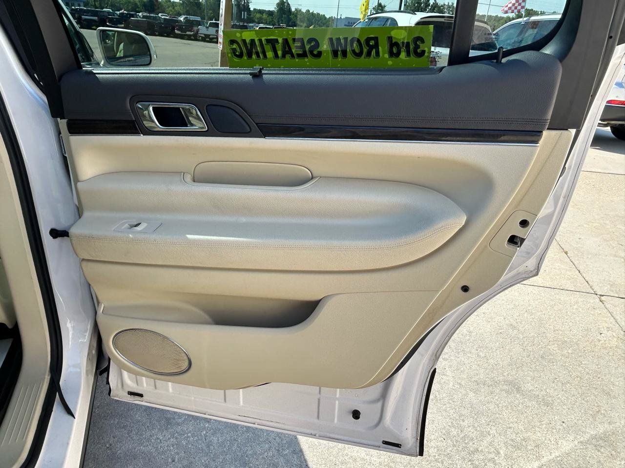 Used 2014 Lincoln MKT AWD w/ Equipment Group 201A image 15