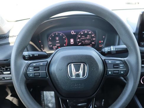 Used 2024 Honda Accord EX image 18
