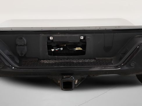 Used 2024 Chevrolet Colorado Trail Boss w/ Technology Package AWD/4WD image 28