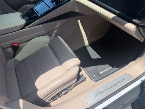 Certified 2024 Porsche Panamera 4 AWD/4WD image 20