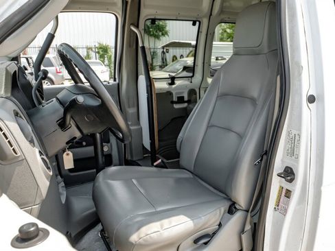 Used 2013 Ford E-350 and Econoline 350 Extended Super Duty w/ PWR Group image 25