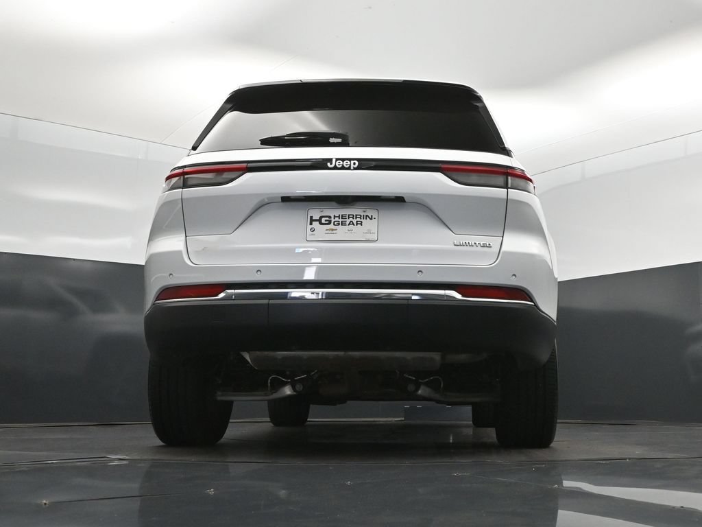 Used 2025 Jeep Grand Cherokee Limited RWD image 41