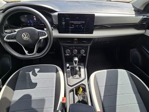 Certified 2025 Volkswagen Taos S FWD image 16