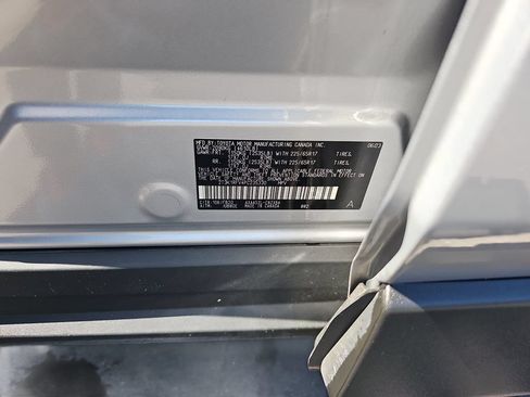 Used 2023 Toyota RAV4 LE FWD image 32