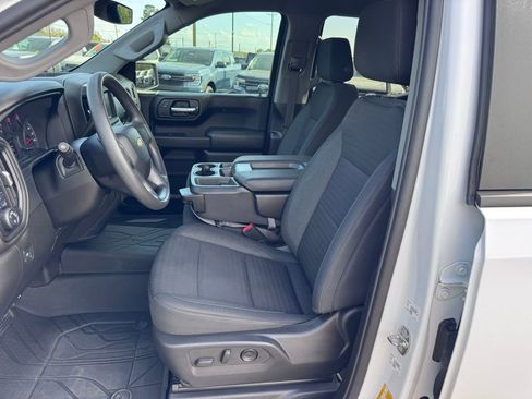 Used 2023 Chevrolet Silverado 1500 Custom image 10
