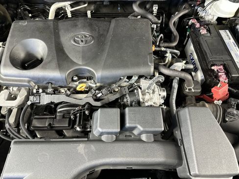 Used 2024 Toyota RAV4 LE image 27