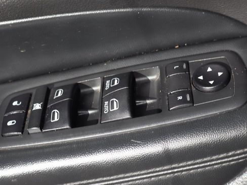 Used 2020 Jeep Grand Cherokee Limited image 15