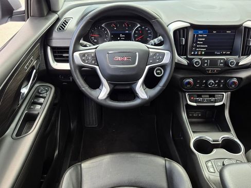 Used 2024 GMC Terrain SLT AWD/4WD image 13