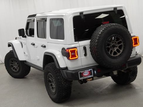 Certified 2021 Jeep Wrangler Unlimited Rubicon w/ Xtreme Recon 35" Tire Package image 13