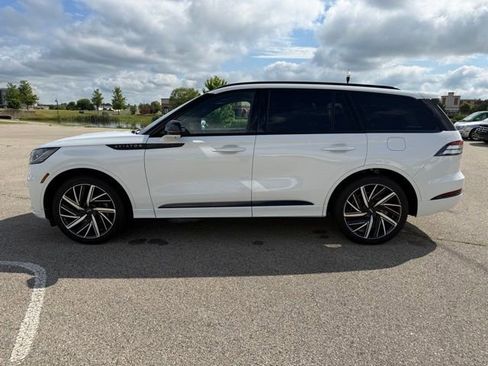 Used 2025 Lincoln Aviator Black Label w/ Jet Appearance Package AWD/4WD image 7