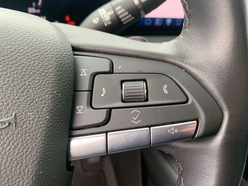 Used 2024 Cadillac XT4 Premium Luxury image 22