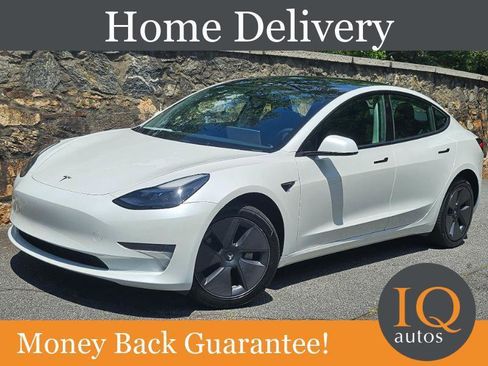 Used 2023 Tesla Model 3 Standard Range RWD image 1