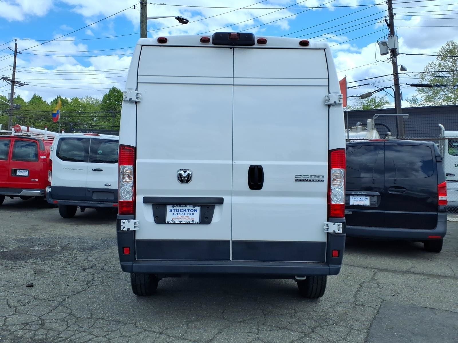 Used 2023 RAM ProMaster 2500 FWD image 5