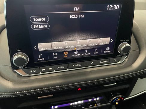 Certified 2025 Nissan Rogue SV FWD image 15