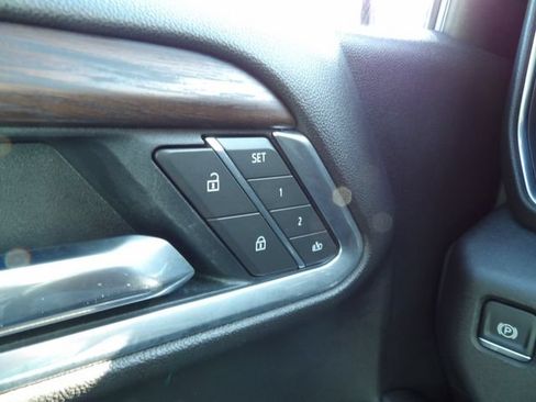 Used 2025 GMC Sierra 1500 SLT AWD/4WD image 28