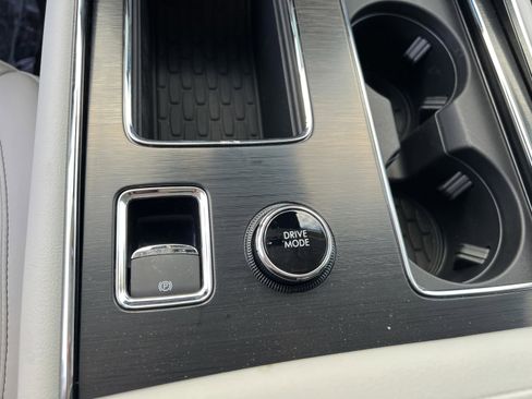 New 2026 Lincoln Aviator 2WD image 18