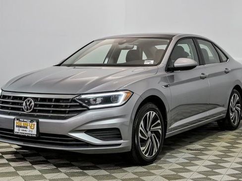 Used 2020 Volkswagen Jetta SEL image 4