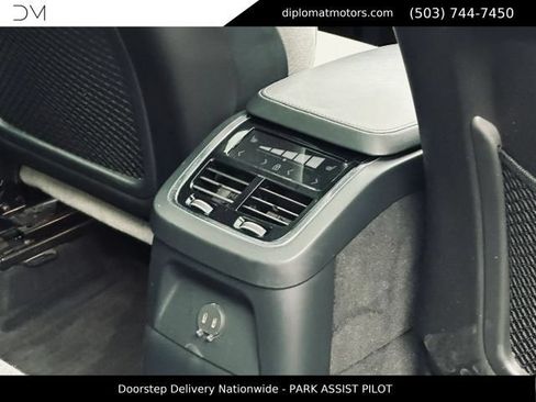 Used 2021 Volvo XC90 T8 Inscription w/ Advanced Package AWD/4WD image 22