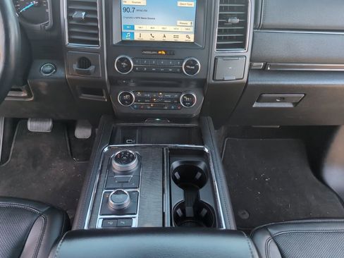 Used 2018 Ford Expedition Limited w/ Equipment Group 302A image 18