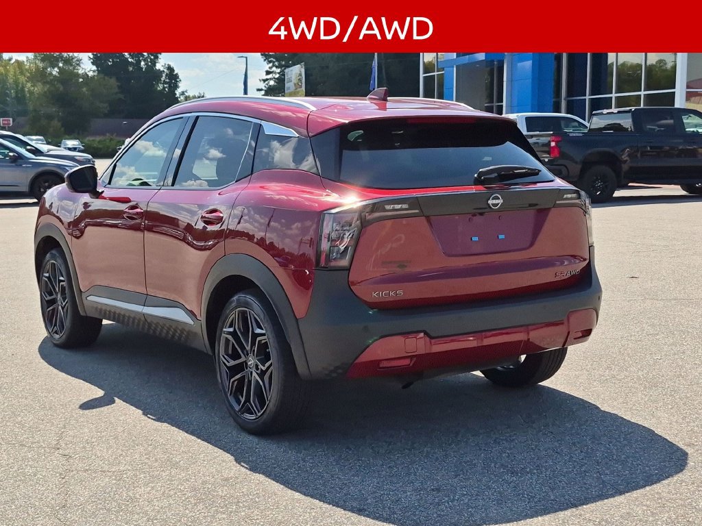 Used 2025 Nissan Kicks SR w/ SR Premium Package AWD/4WD image 6