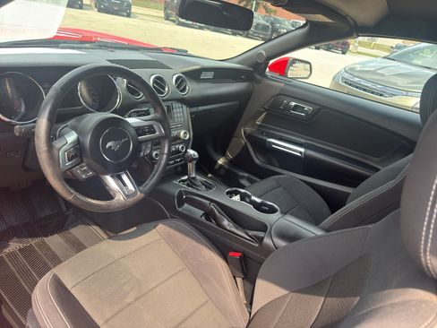 Used 2015 Ford Mustang Convertible w/ Equipment Group 051A RWD image 24