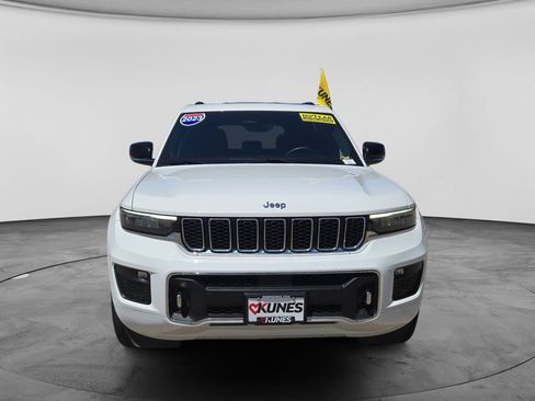 Used 2023 Jeep Grand Cherokee Overland AWD/4WD image 4