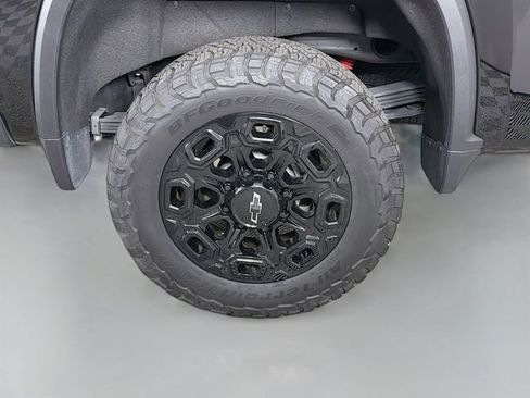 Used 2024 Chevrolet Silverado 2500 High Country w/ High Country Premium Package AWD/4WD image 37