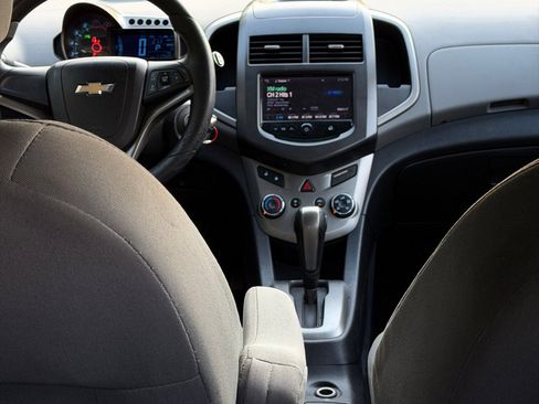 Used 2014 Chevrolet Sonic LS image 24