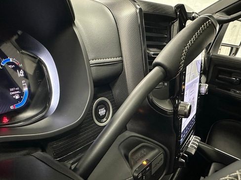 Used 2024 RAM 2500 Limited image 23