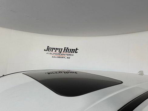 Used 2024 Honda CR-V EX-L image 6