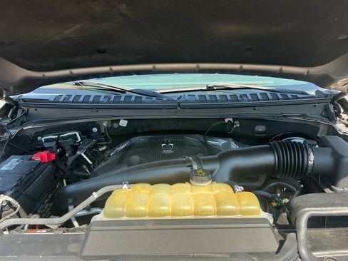 Used 2020 Lincoln Navigator 2WD image 25