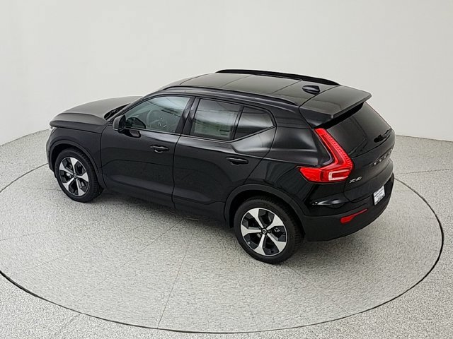 New 2026 Volvo XC40 B5 Plus w/ Protection Package Premier AWD/4WD image 36